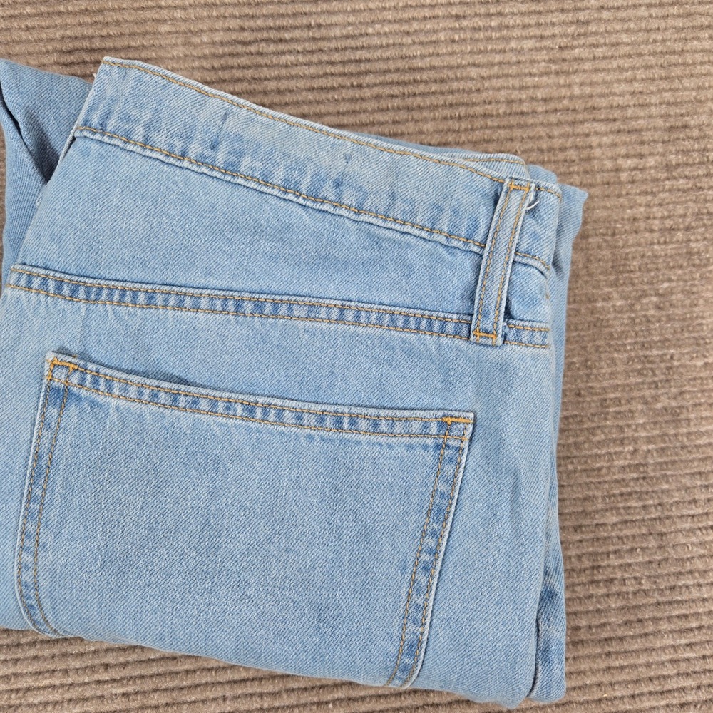 Universal Thread Womens 6/28R Light Wash Distressed Raw Hem Boyfriend Jeans